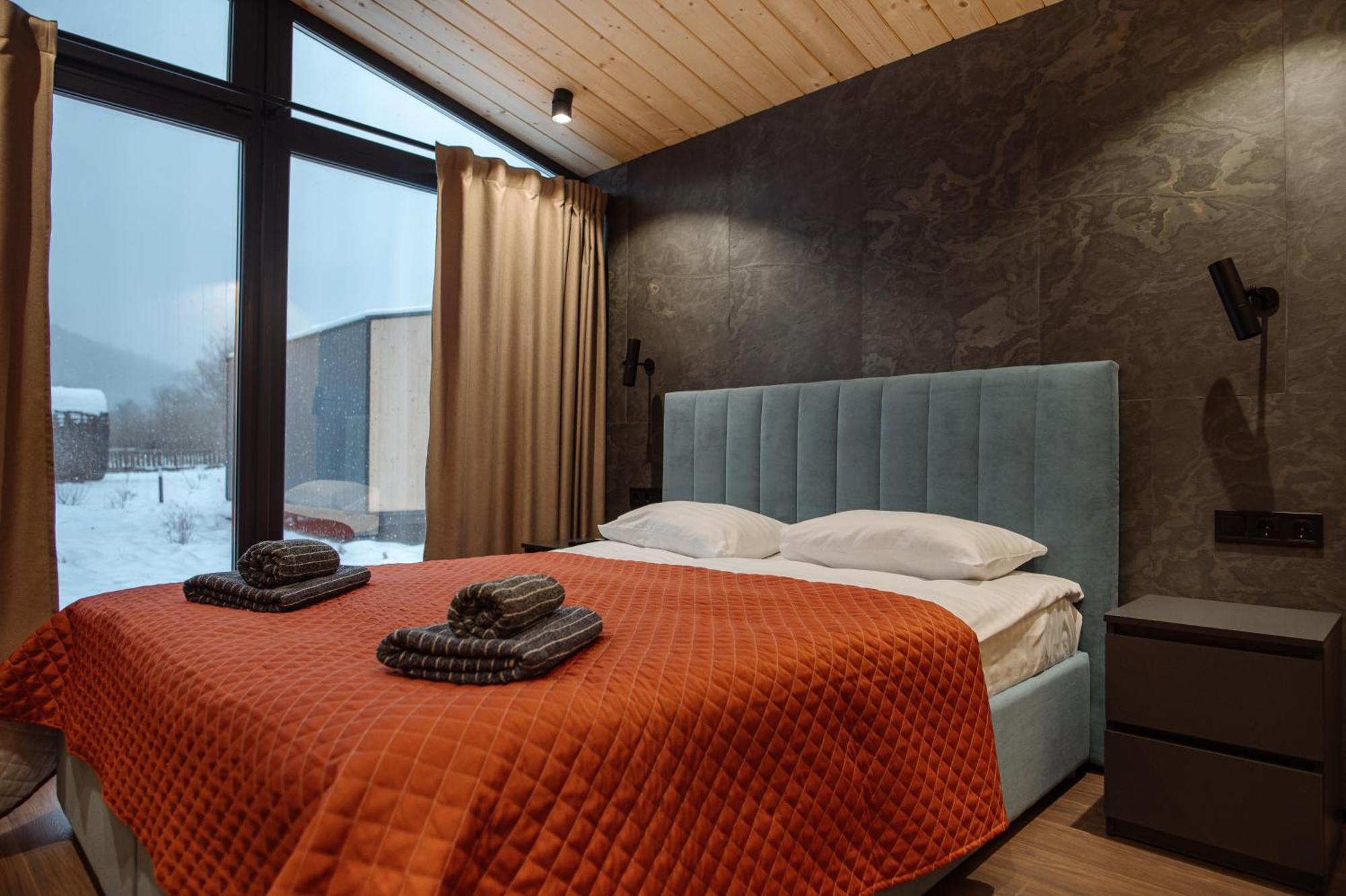 Рибничанка Hotell Skhidnytsia Exteriör bild
