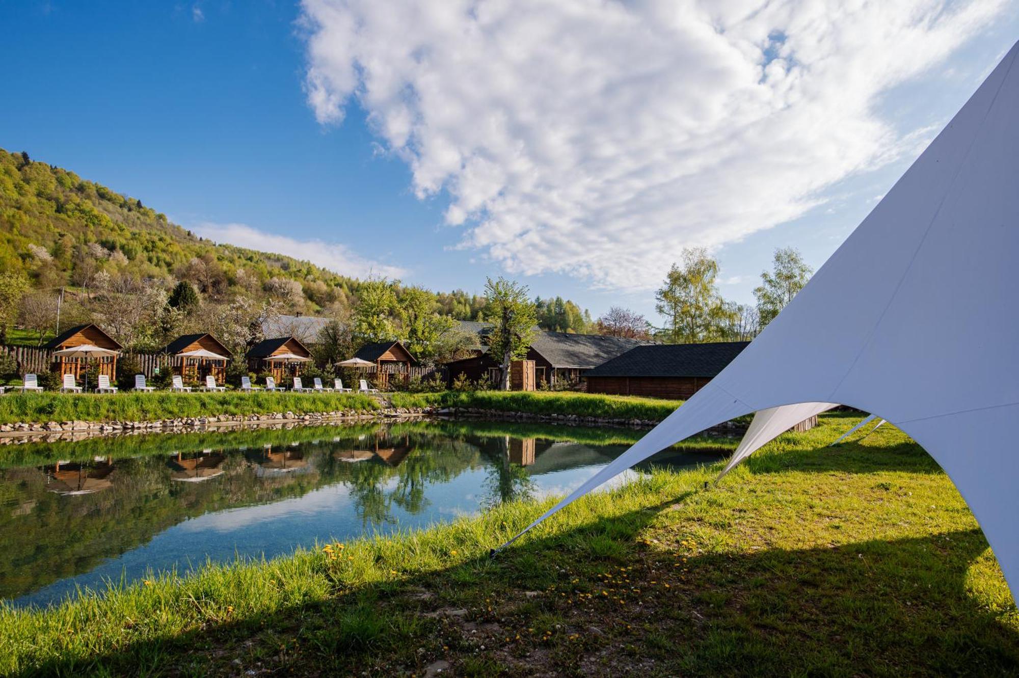Рибничанка Hotell Skhidnytsia Exteriör bild