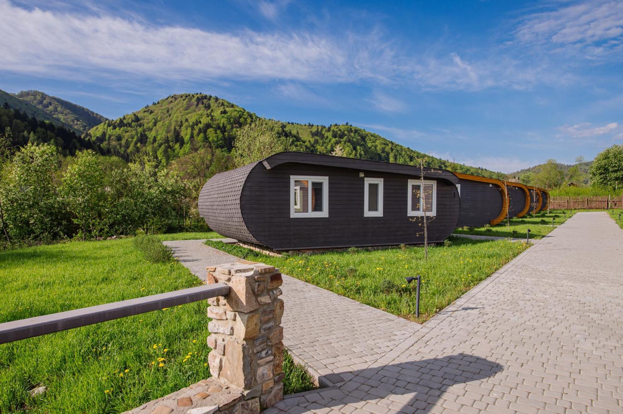 Рибничанка Hotell Skhidnytsia Exteriör bild