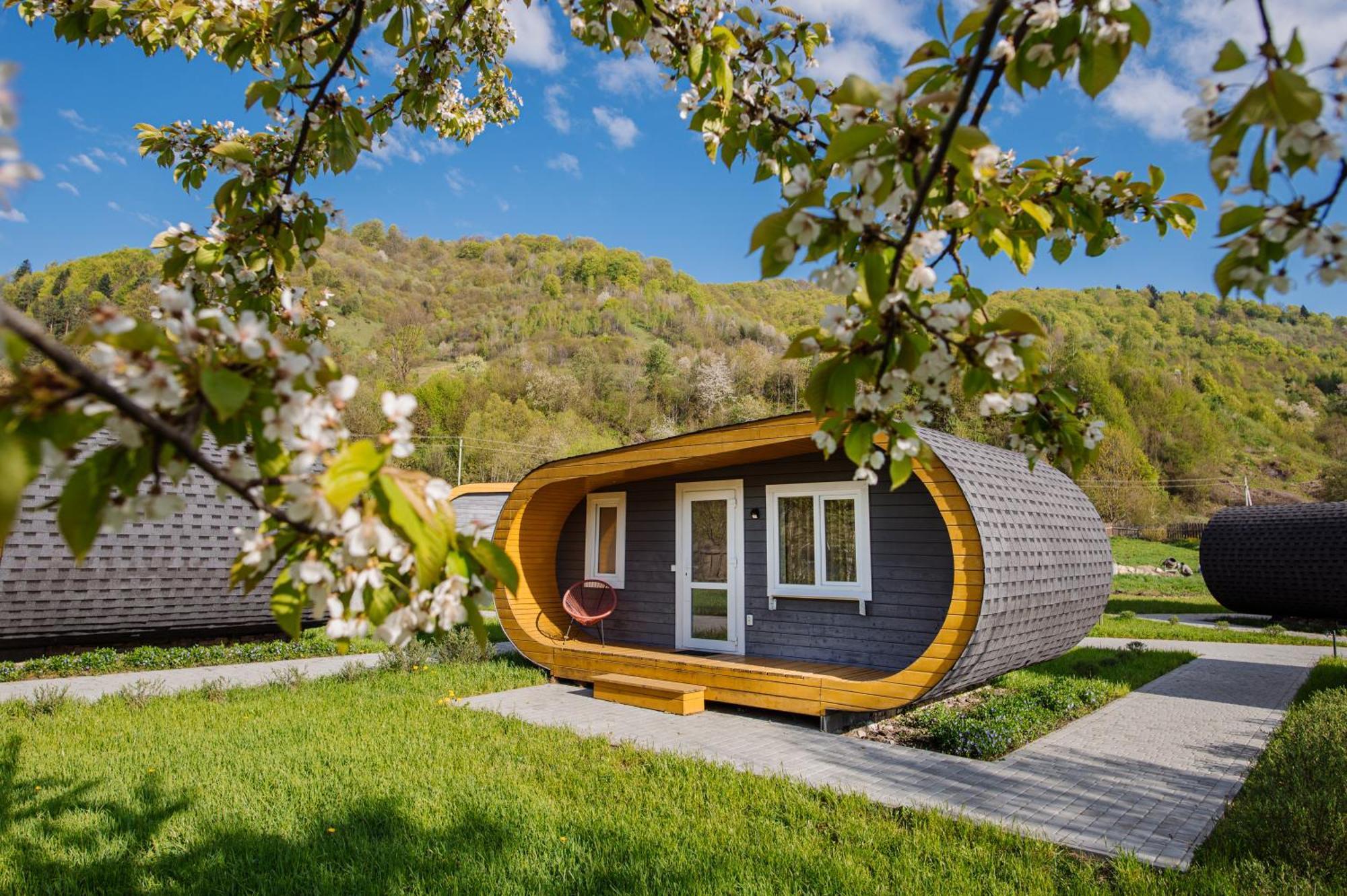 Рибничанка Hotell Skhidnytsia Exteriör bild