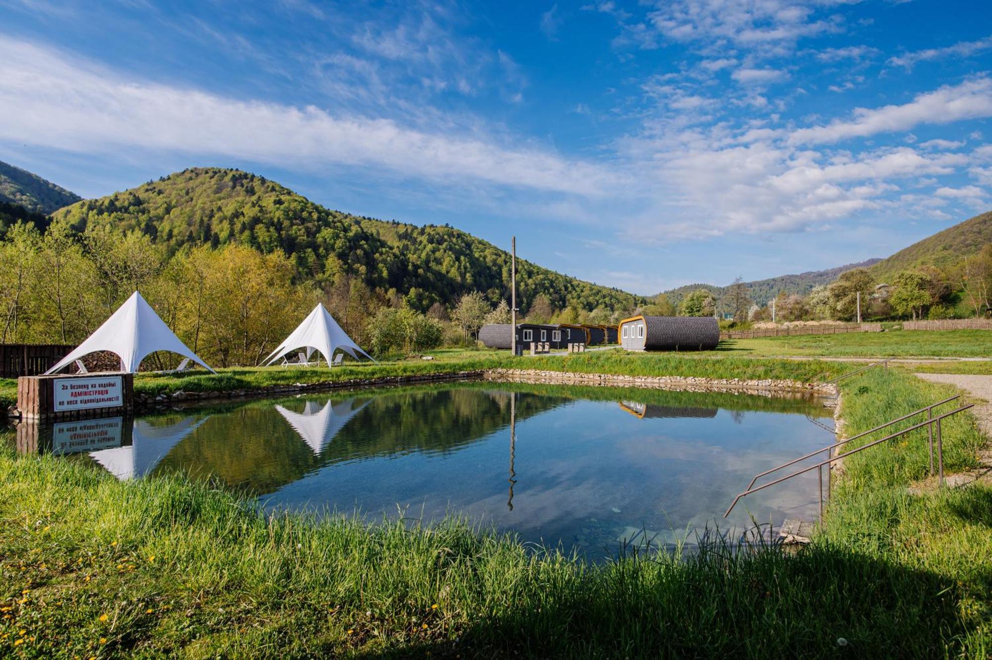 Рибничанка Hotell Skhidnytsia Exteriör bild
