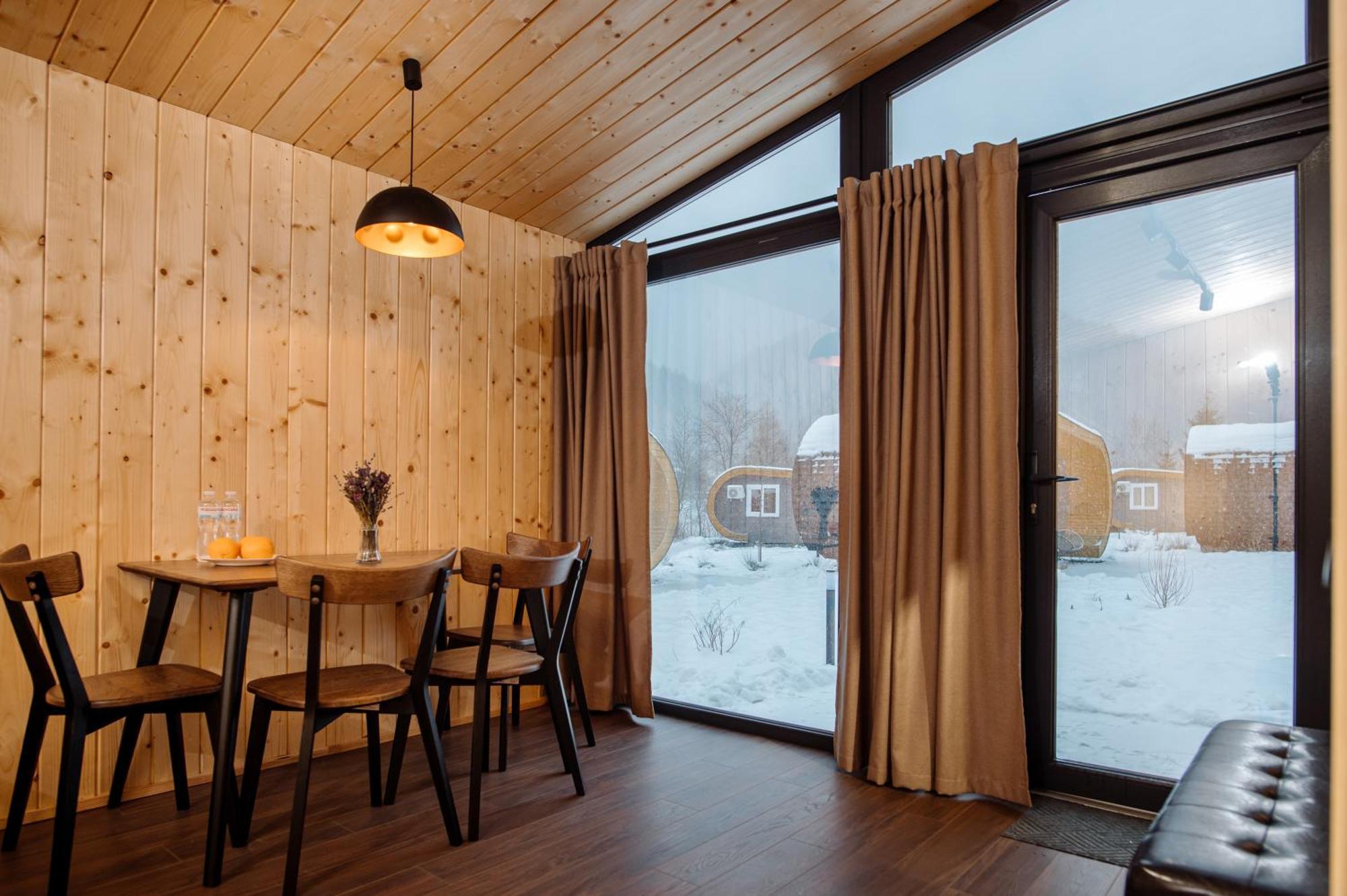 Рибничанка Hotell Skhidnytsia Rum bild